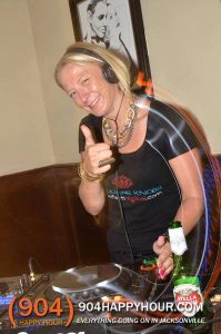 DJ LoveLee